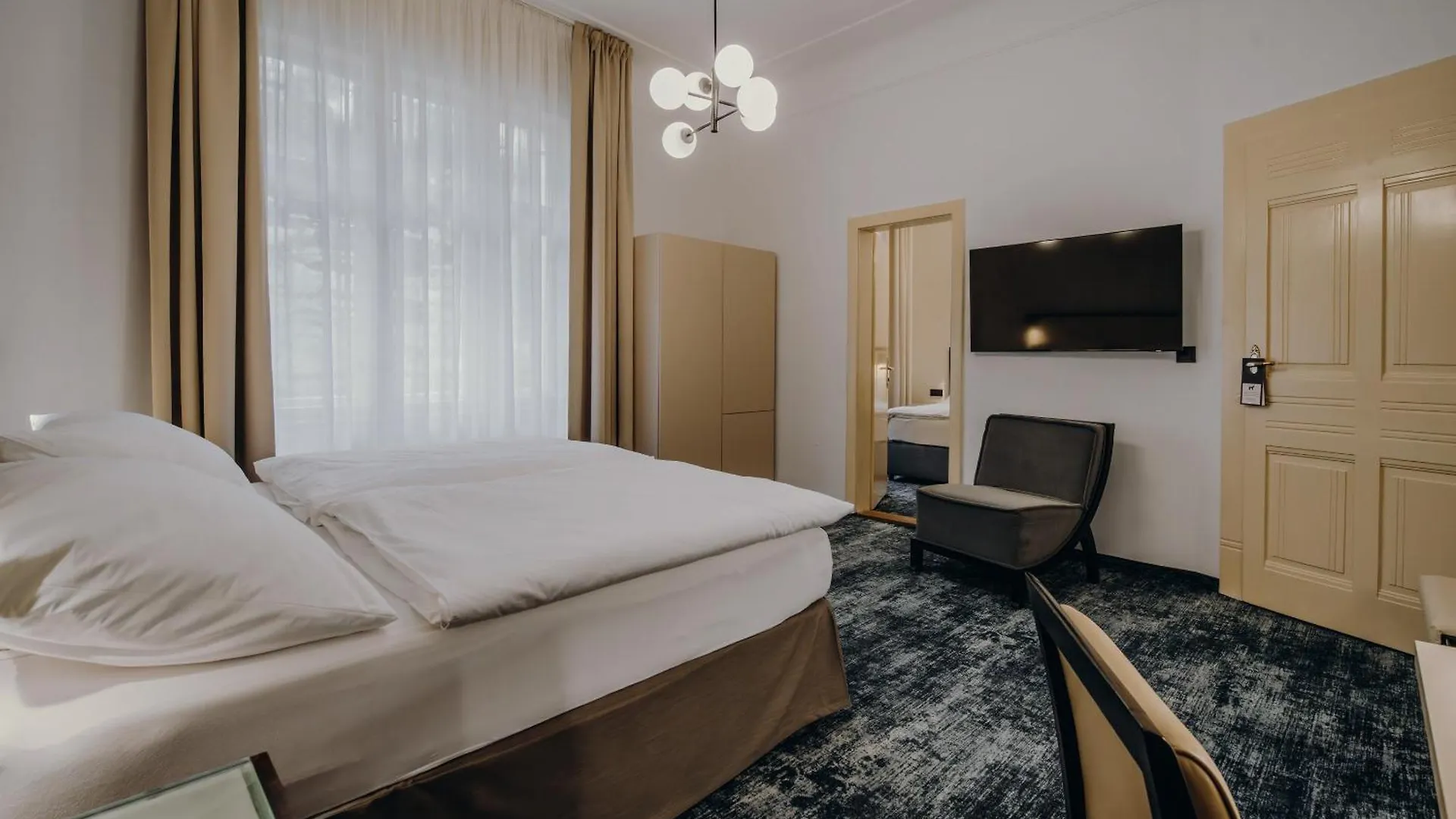 Hotel Esplanade Carlsbad à Karlovy Vary 4*,  République tchèque