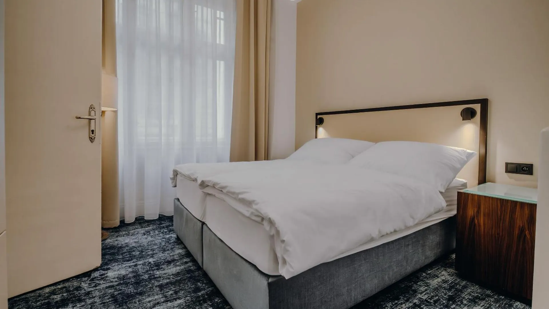 ****  Hotel Esplanade Carlsbad à Karlovy Vary République tchèque